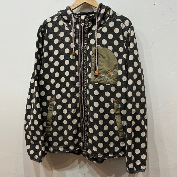 Go slow Caravan 린넨 블렌디드 도트 자켓