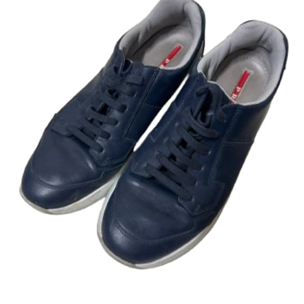 오늘만 판매)프라다 레더 스니커즈