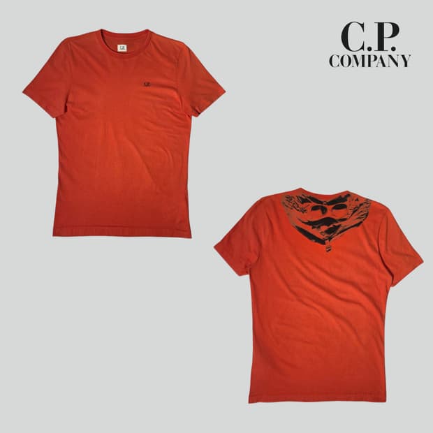 [95]CP 컴퍼니 고글 로고 오렌지 반팔