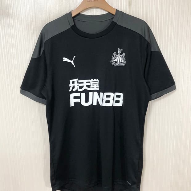 푸마 19-20 뉴캐슬 유나이티드 트레이닝유니폼/져지 L(해외)