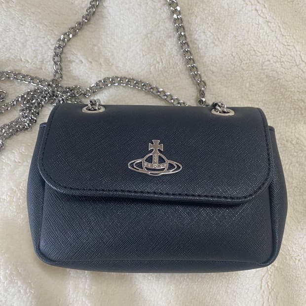 비비안 웨스트우드 사피아노 바이오그린 스몰 퍼스 크로스백