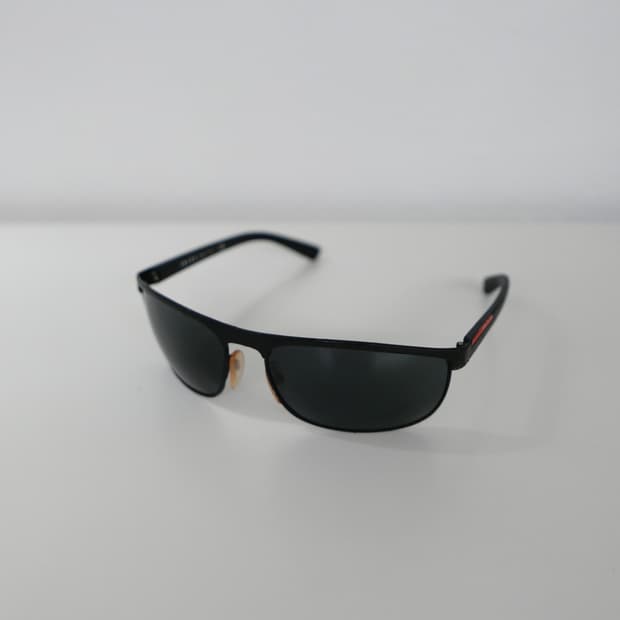  프라다 스포츠 선글라스