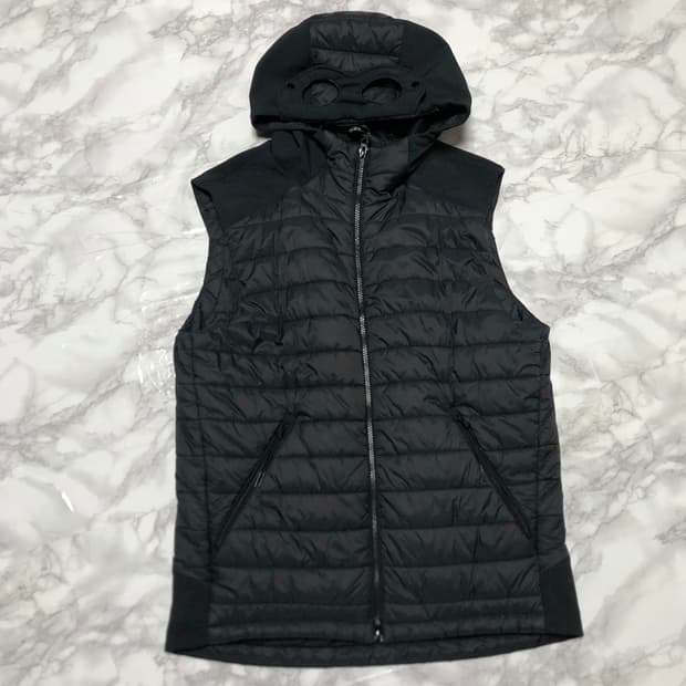 씨피컴퍼니 정품 패딩조끼 조끼 남성용 고글 후드