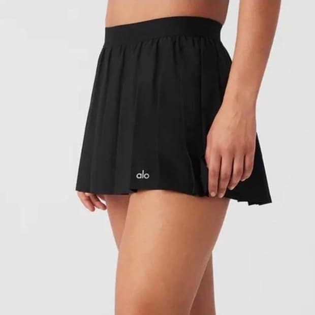 alo yoga 바시티 테니스 스커트