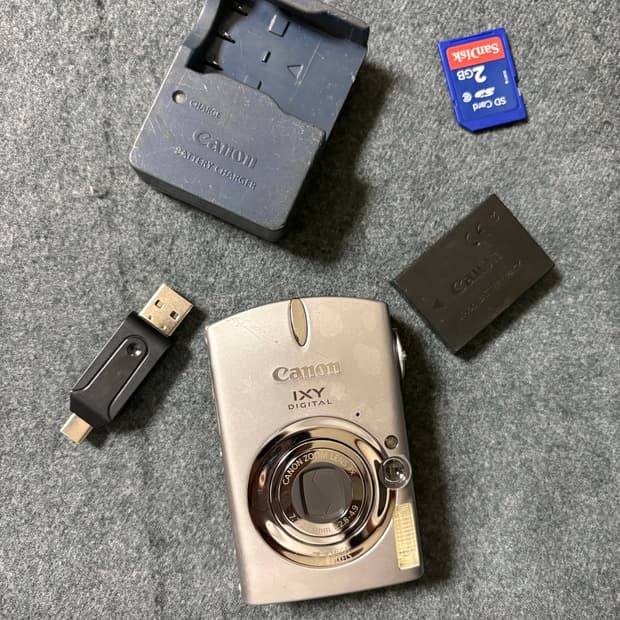 캐논 익서스750(Canon ixus750) 원희 디카 판매합니다