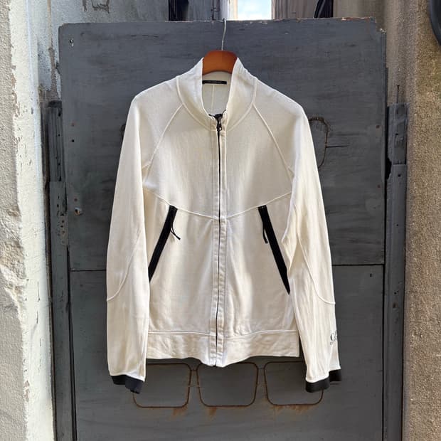 씨피컴퍼니 집업 아이보리