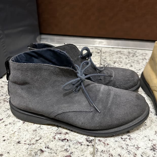 (UK9) 닥터마틴 스웨이드 에어윅 처카부츠 (데저트부츠)