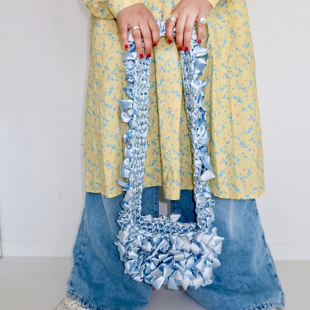 크로쉐안트 러플 크로스백 블루