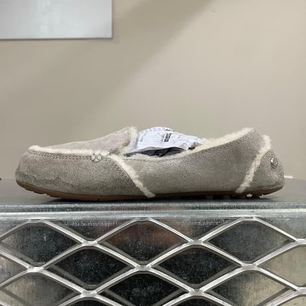 어그 헤일리 로퍼 240