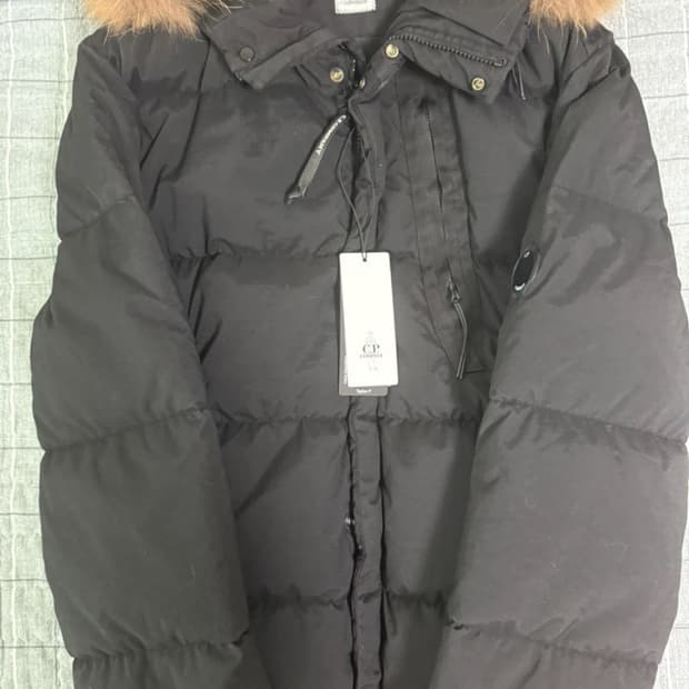 CP컴퍼니 TAYLON P 다운 패딩 블랙 48 새상품 