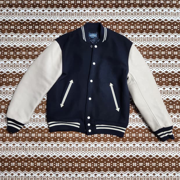 아웃스탠딩 바시티 자켓 M사이즈