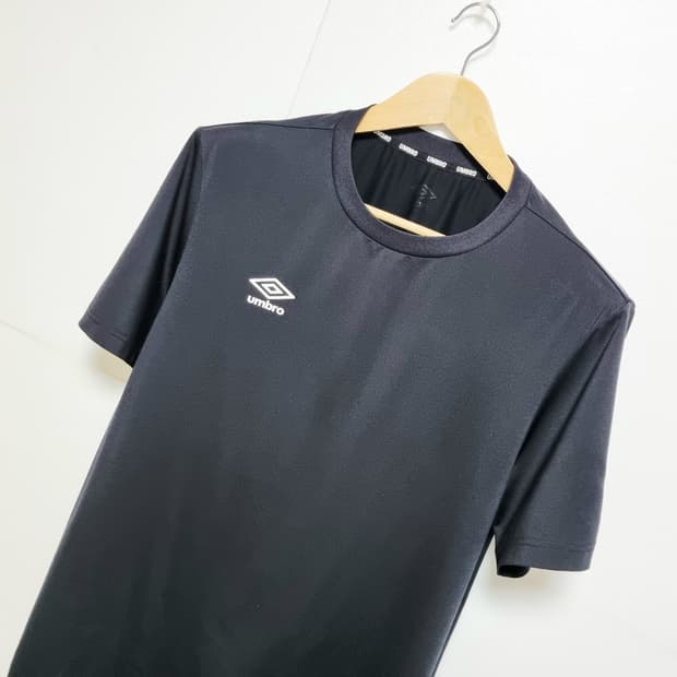 남성 엄브로 umbro 블랙 검정 기능성 반팔 티 티셔츠 트레이닝복