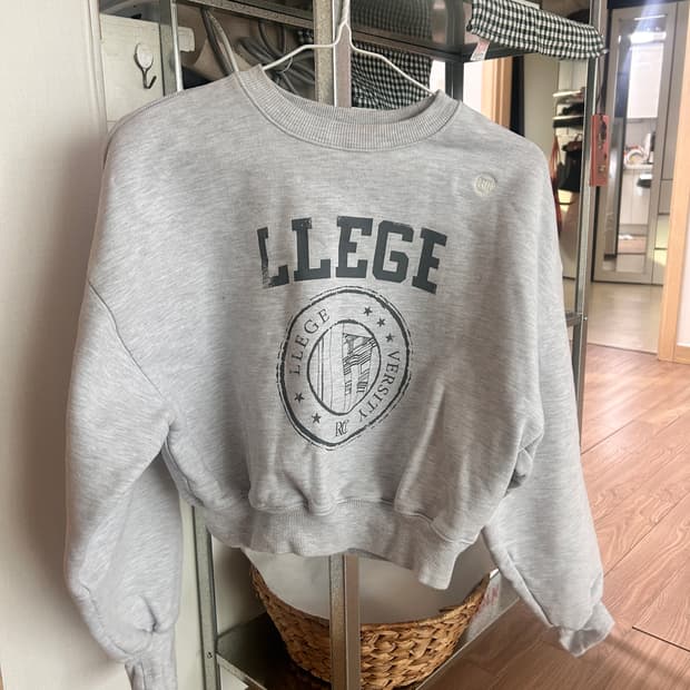 recto 렉토 크롭 그레이 맨투맨