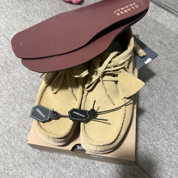 클락스 왈라비 고어텍스 메이플 275 uk8.5