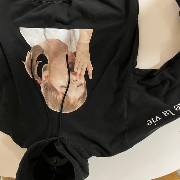 아크메라비 후드 