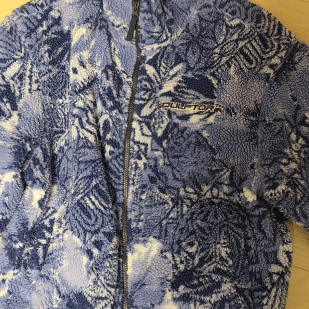 Sculptor hibiscus sherpa jacket blue