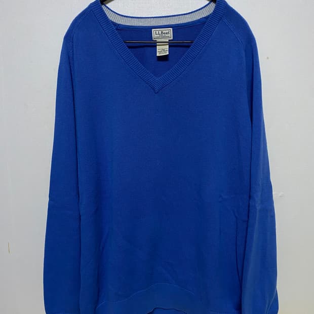 엘엘빈 브이넥 니트