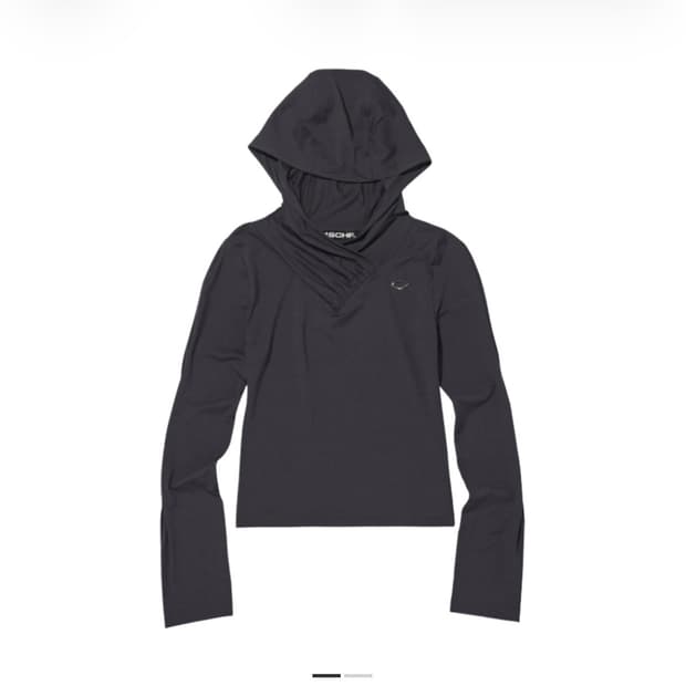 [S] 미스치프 후드 셔링 오버랩 탑 차콜