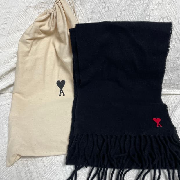 아미 스몰로고 머플러