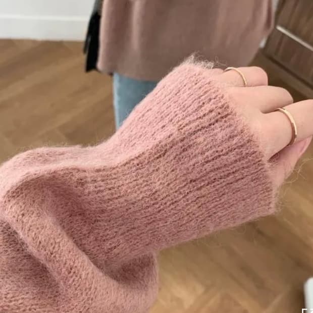 마오이 울 헤어 라운드 니트 핑크 (정가 49,900원)