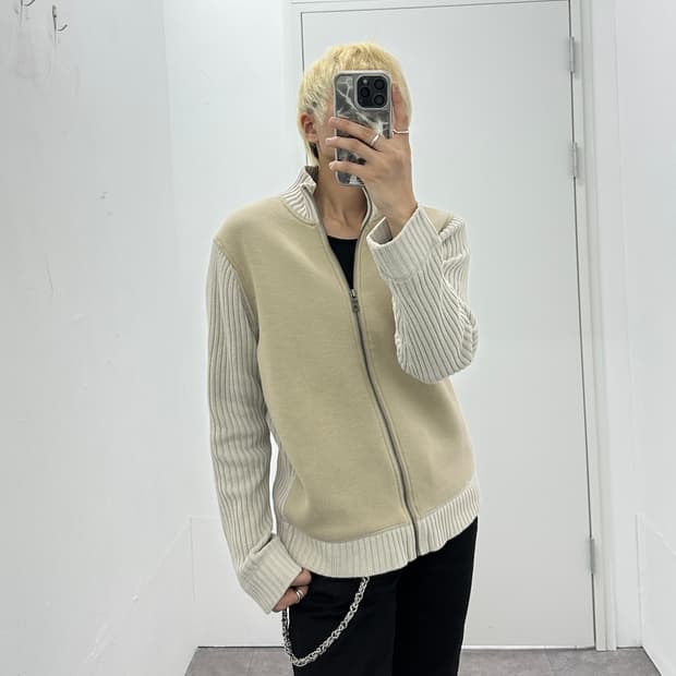Vintage knit zip up