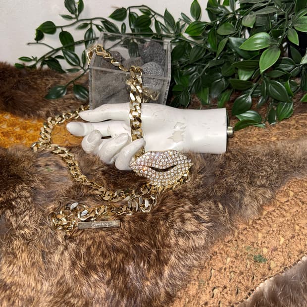 OBZEE gold cubic lip chain belt 