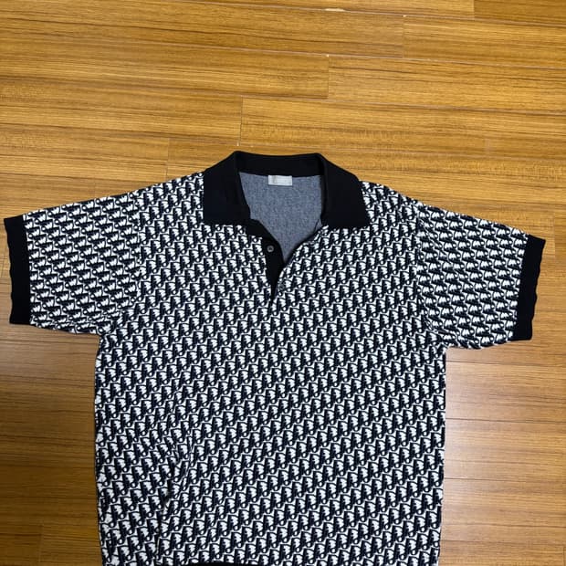 디올 오블리크 pk셔츠 판매합니다