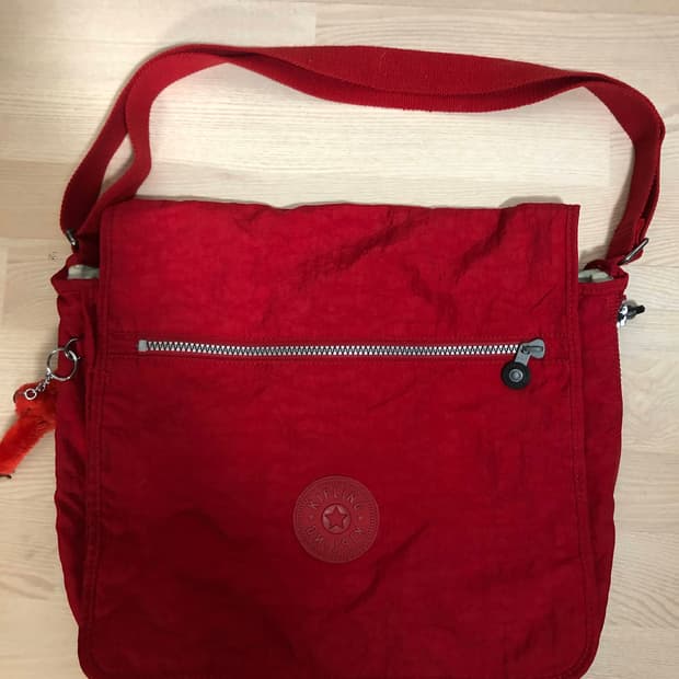 빈티지 키플링 Y2K 레드 빅 크로스백 노트북가방
