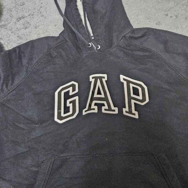 갭 블랙 후드티