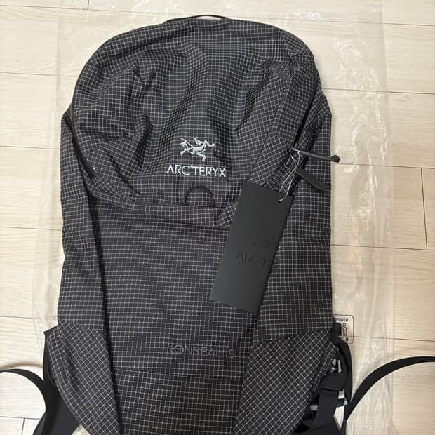 아크테릭스 컨실15 블랙 판매해요