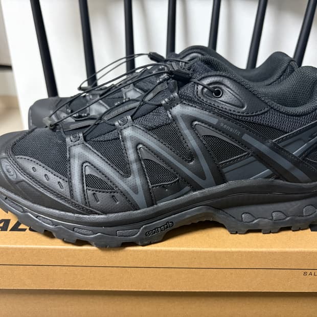 살로몬 XT 퀘스트 블랙 280