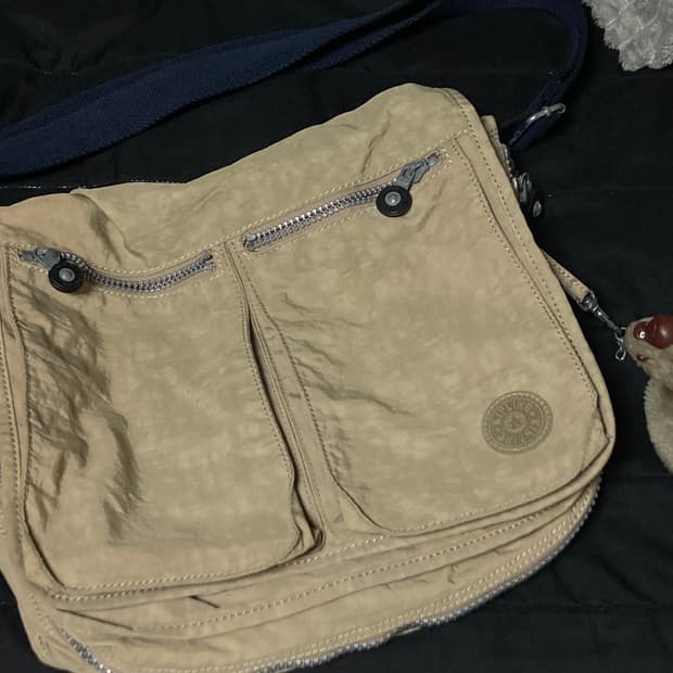 Vintage Kipling 빈티지 키플링 크로스백 베이지