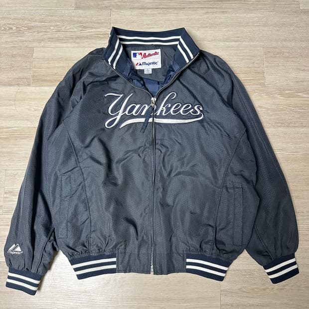마제스틱 뉴욕 양키즈 바람막이 [남녀공용]