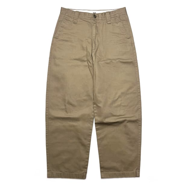 유니클로 와이드핏 치노 팬츠 (베이지)
