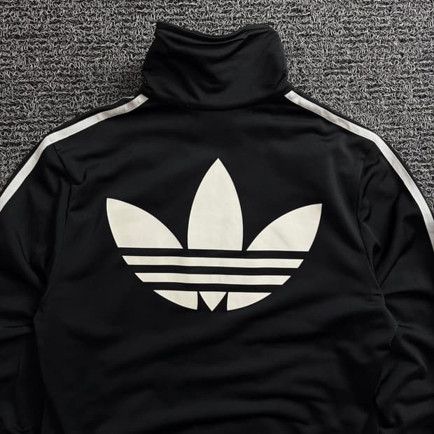 아디다스 우먼스 파이어버드 트레포일 빅로고 크롭 트랙탑 져지 1496