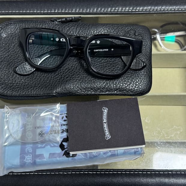 크롬하츠 컨볼루티드 판매합니다