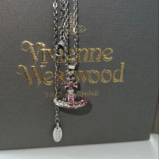 Vw pink orb neccklace 