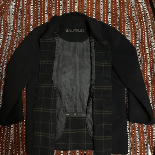 발망 블랙 체크 패턴 코트