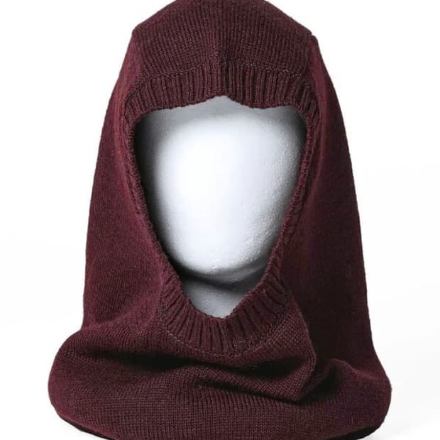 Soloist huge wool balaclava burgundy