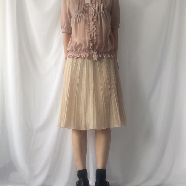 Frill point blouse