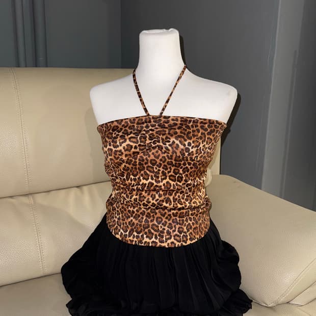 glitter leopard halter-neck top
