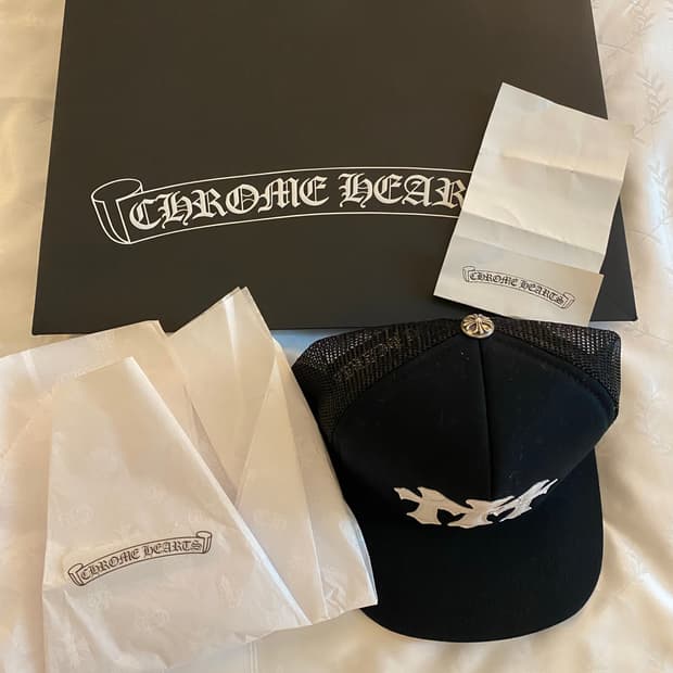 (새제품) 크롬하츠 세메터리 트러커 햇 블랙