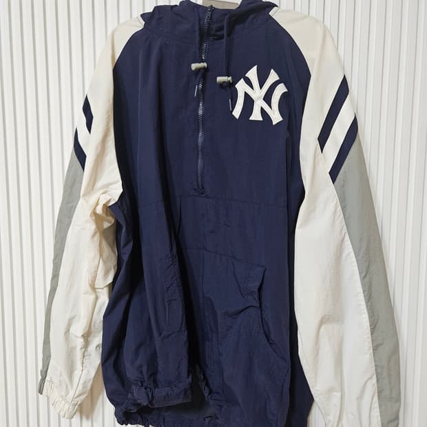 (XL/상태좋음) 미첼앤네스 뉴욕양키스 로열블루 아노락 (해외품절/희귀색