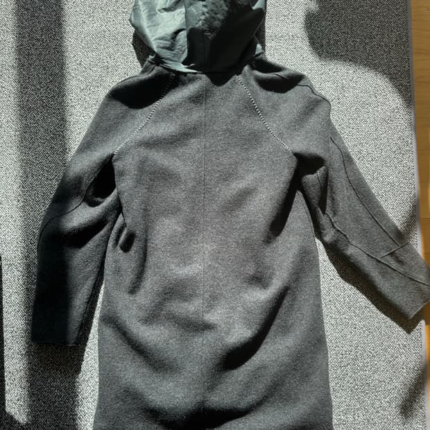 트랜짓 울 후드자켓