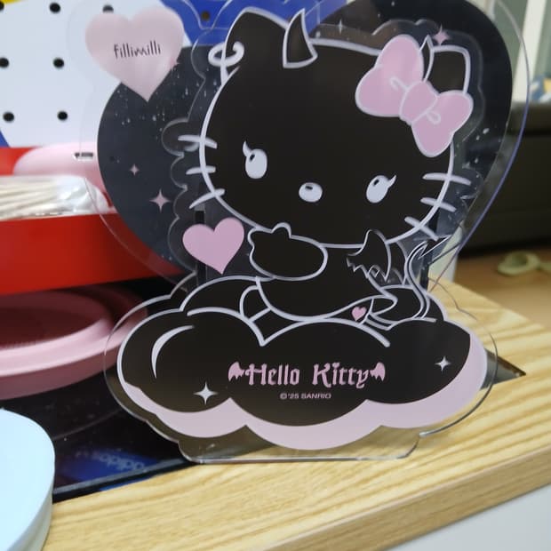 필리밀리 브러쉬 거치대 헬로키티 천사와 악마 콜라보