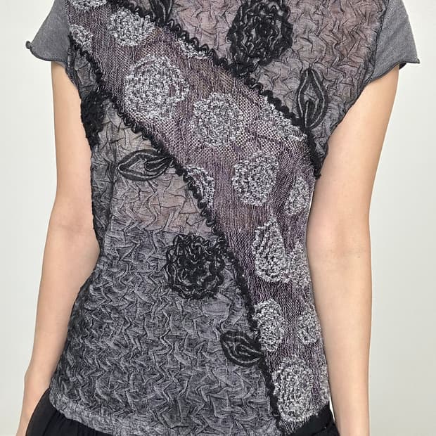 레이스 사선 티셔츠