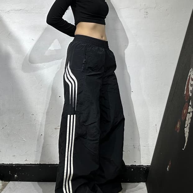 아디다스 24fw 애틀란타 와이드 치마바지 핏 트랙 팬츠 추리닝 바지 S