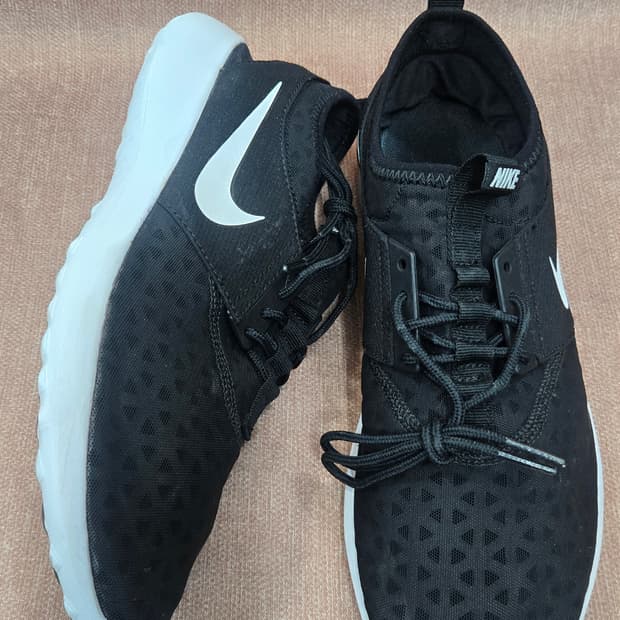 나이키 290mm-  쥬비네이트 검흰 스니커즈 운동화