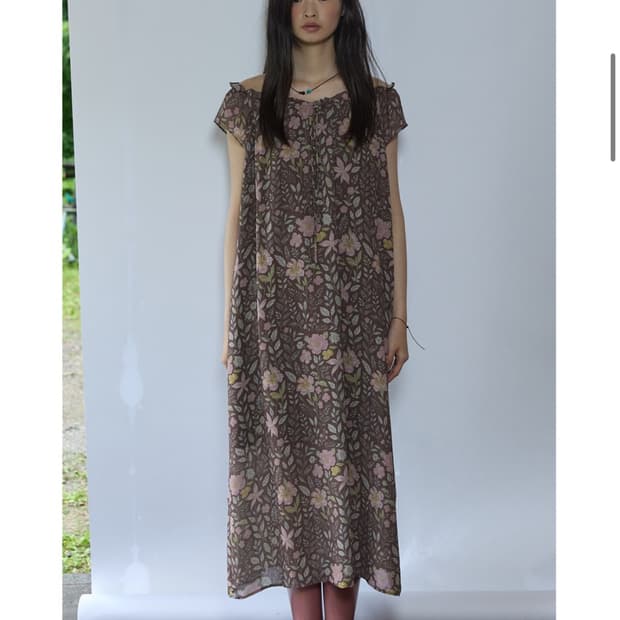 호쿠스포쿠스 rust shirring dress