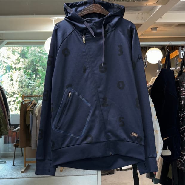 소우소우 르꼬끄 비대칭 후드집업